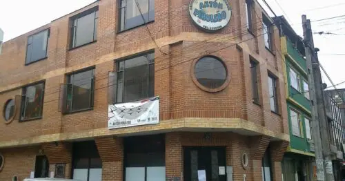 CENTRO DE DESARROLLO INFANTIL ANTON PIRULERO CENTRO DE DESARROLLO INFANTIL ANTON PIRULERO